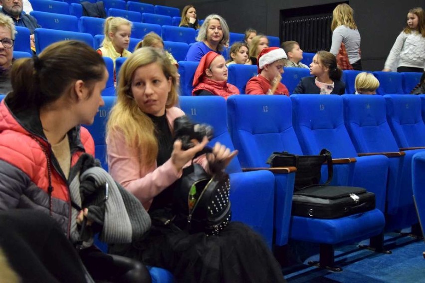 Teatralne konfrontacje Kurtyna w Wągrowcu. Na scenie aktorskie umiejętności zaprezentowała ponad setka dzieci [ZDJĘCIA]