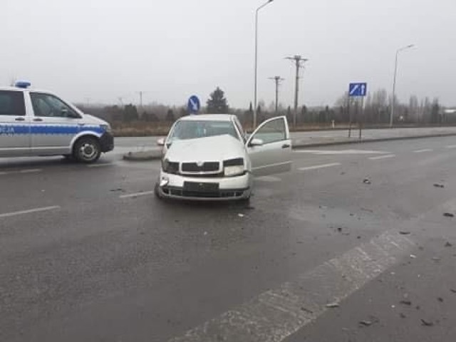 Po piątkowym zderzeniu na skrzyżowaniu w Końskich