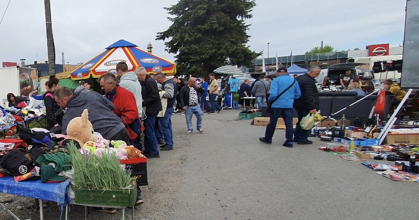 Sądecka giełda "wszystkości" przy ul. Węgierskiej w Nowym...