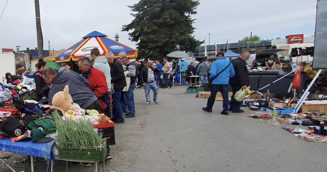 Sądecka giełda "wszystkości" przy ul. Węgierskiej w Nowym Sączu