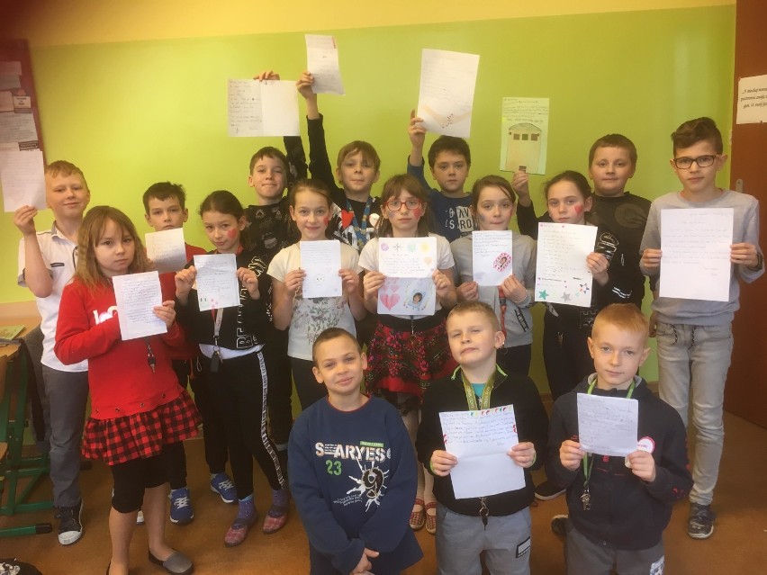 Uczniowie Szkoły Podstawowej im. Andrzeja Grubby w Kąkolewie  biorą udział w projekcie eTwinning