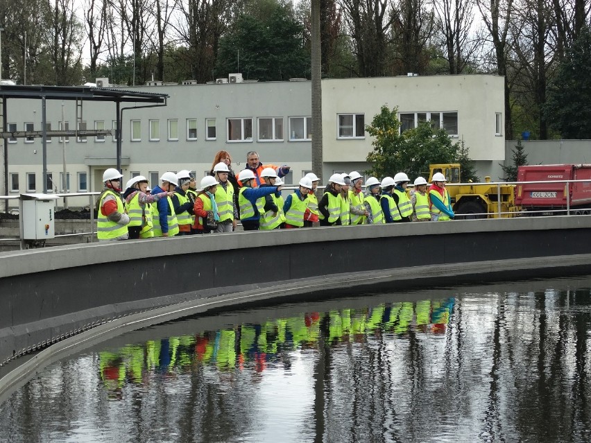 DG: 1500 strażników czystej wody w Dąbrowskich Wodociągach [ZDJĘCIA]