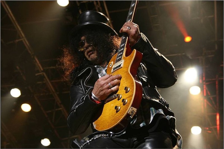 Slash - World on Fire