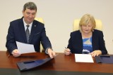 Opieka merytoryczna oraz wzajemna pomoc. Akademia Zamojska podpisała z Zamojskim Uniwersytetem Trzeciego Wieku porozumienie o współpracy 