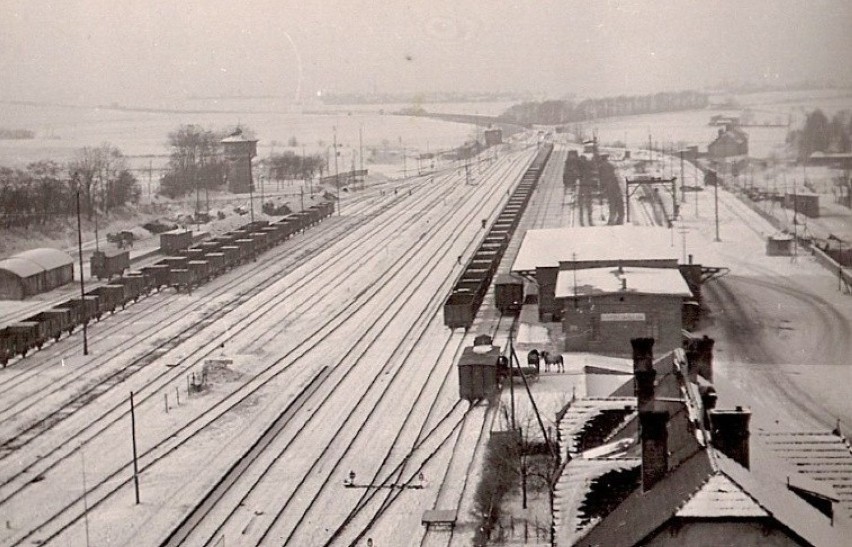 Zobacz współczesne i archiwalne zdjęcia z linii kolejowej...