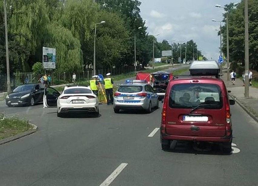 Tragiczny wypadek w Sosnowcu. Śmiertelne potrącenie rowerzysty na ulicy Braci Mieroszewskich w Zagórzu 