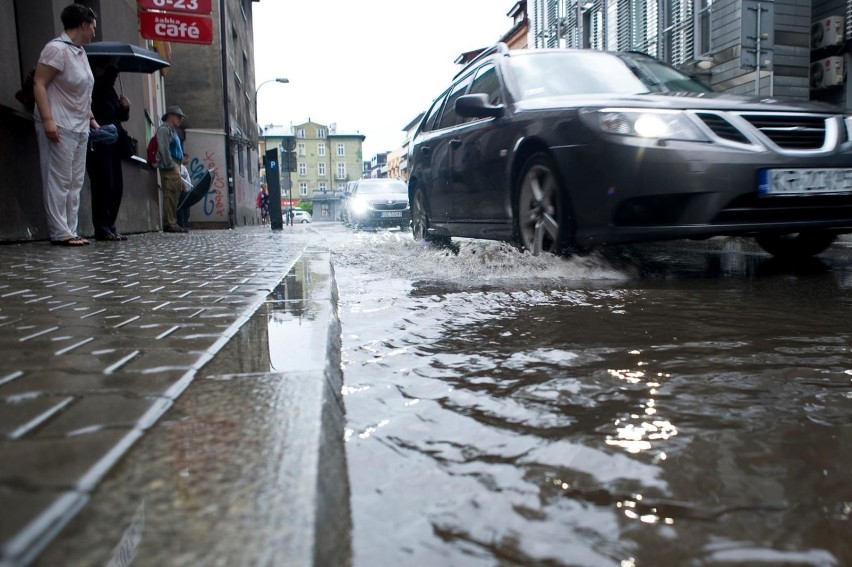 Małopolska. Uwaga na burze z gradem