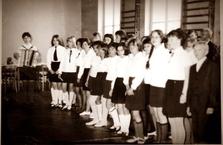 Szkoła i miasto Złoczew na archiwalnych fotografiach sprzed kilkudziesięciu lat ZDJĘCIA