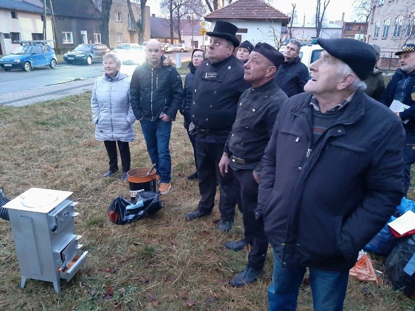 Kolejne instruktażowe pokazy palenia w piecach