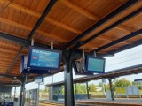 Dworzec PKP w Lublińcu po remoncie. Tablice elektroniczne ułatwiają podróżowanie
