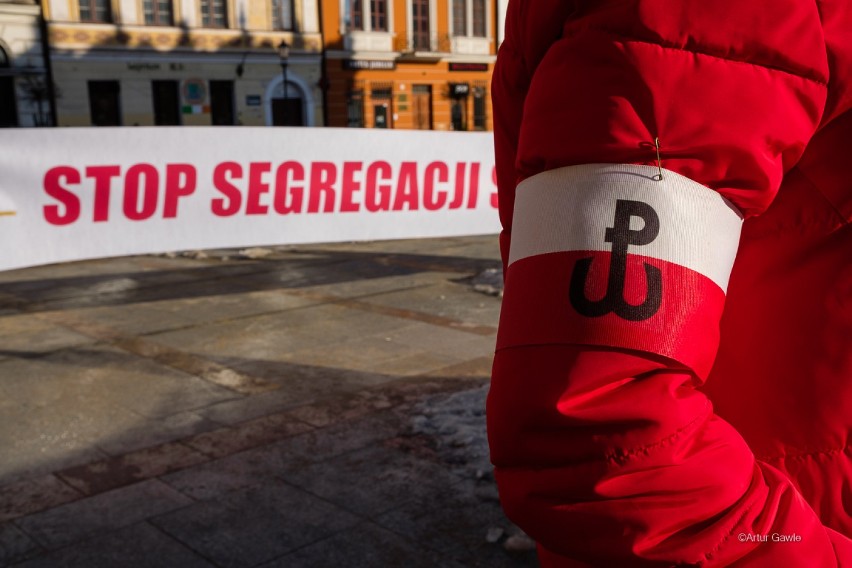 Manifestujący przyszli na marsz, bo nie zgadzają się z...