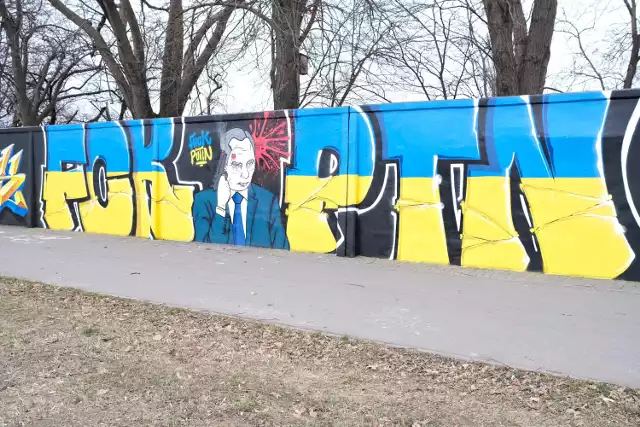 Warszawskie graffiti przeciwko wojnie i Putinowi. Ważny apel na słynnym murze