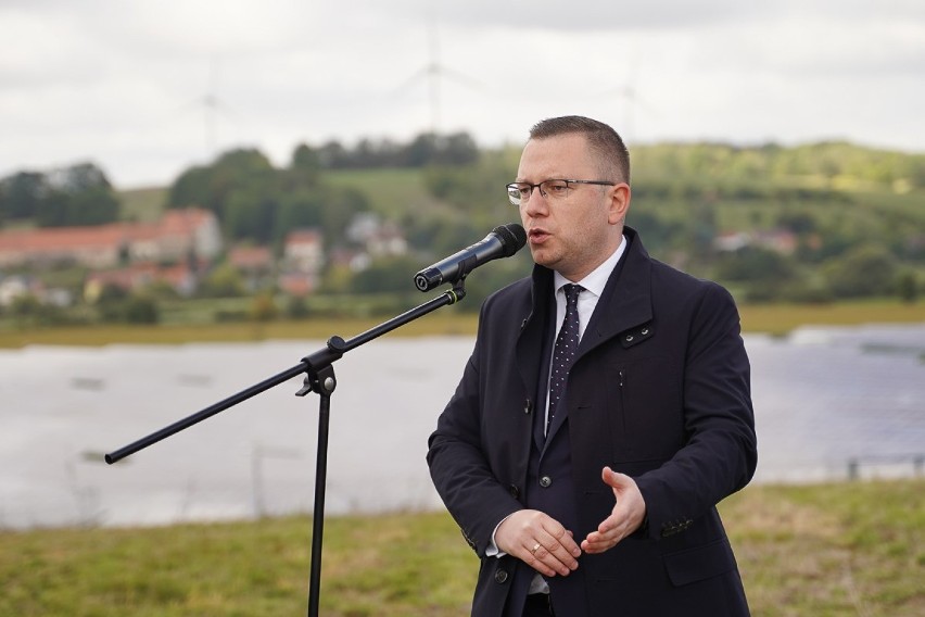 Jedna z największych inwestycji fotowoltaicznych w kraju rozrasta się w Ręczynie