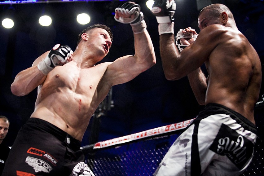 Wojownicy MMA walczyli w Bełchatowie. Zobacz zdjęcia z gali MMA