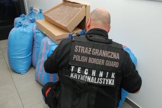 Nielegalny towar został zabezpieczony w magazynie straży granicznej w Tarnowie