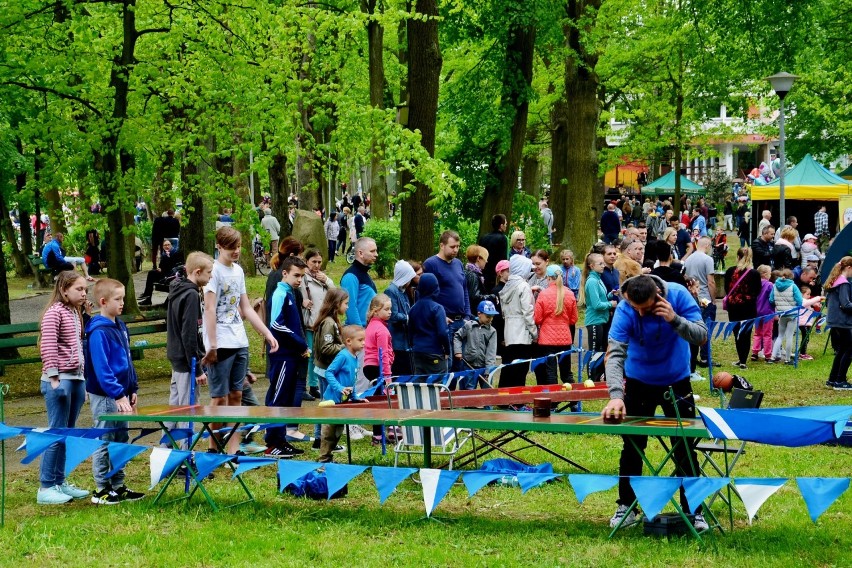 Majówka w Parku Piastowski. Nie brakowało zabaw i atrakcji dla najmłodszych [ZDJĘCIA]