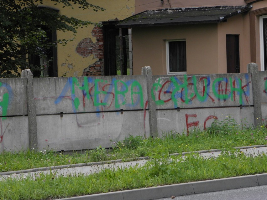 Nielegalne graffiti Żory: Prezydent walczy z bazgrołami i zachęca do tego mieszkańców