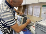 Na Oddział Kardiologiczny kaliskiego szpitala trafiły nowe defibrylatory 