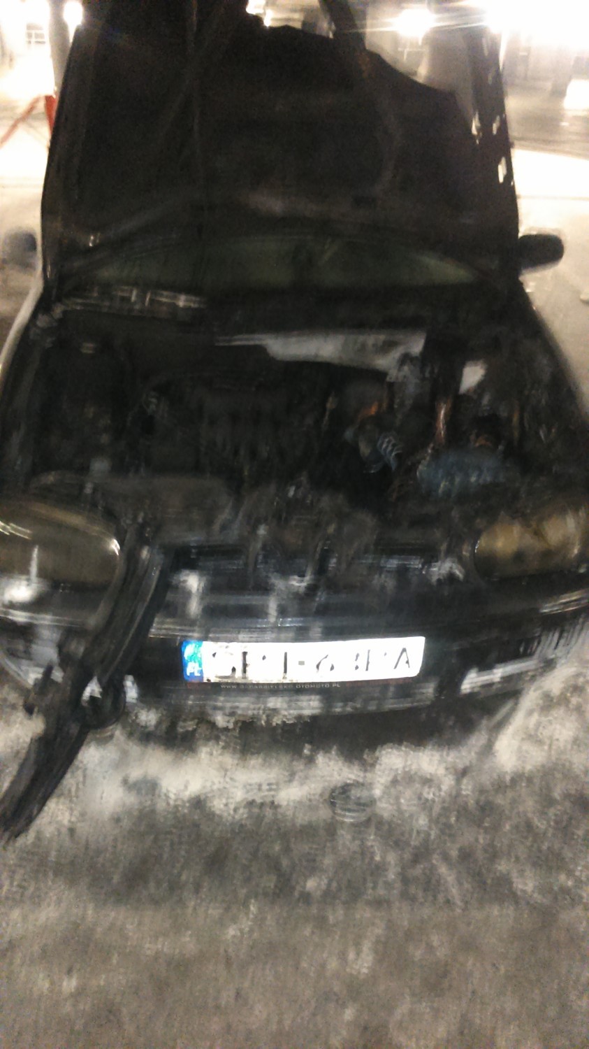 Bytom: Pożar auta na parkingu CH Agora