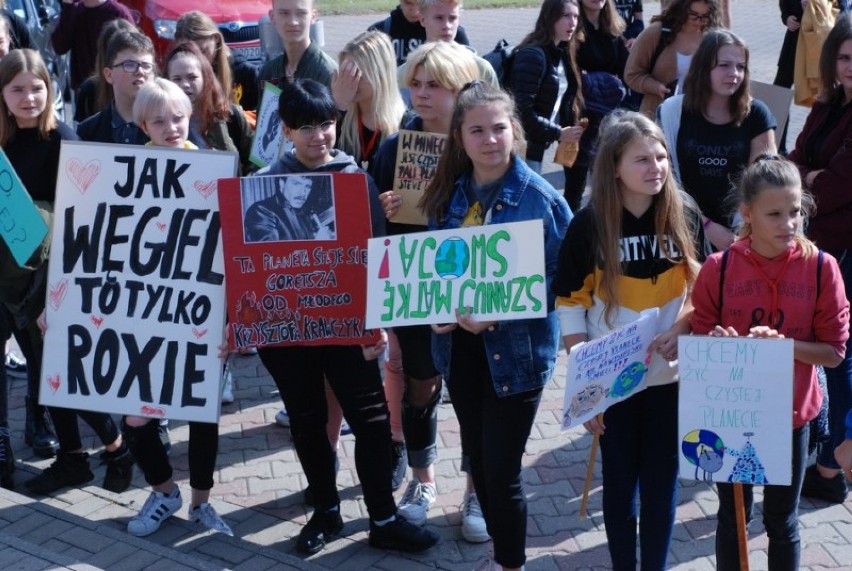  W centrum miasta w Koninie - Młodzież w obronie klimatu 