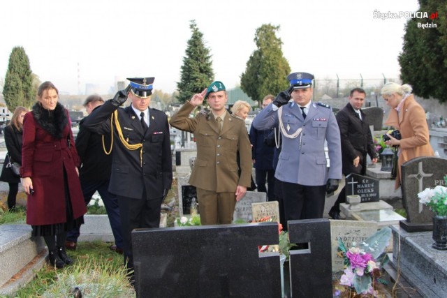 Zobacz kolejne zdjęcia/plansze. Przesuwaj zdjęcia w prawo - naciśnij strzałkę lub przycisk NASTĘPNE