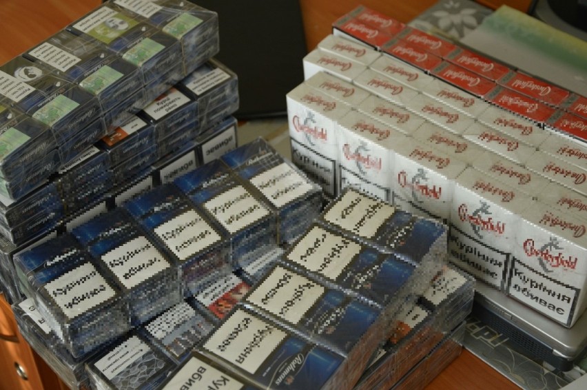 Radomscy policjanci skonfiskowali papierosy bez akcyzy u...