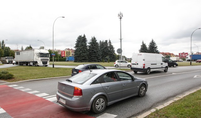 Budynek ma powstać tuż przy północno-zachodniej części ronda Pobitno