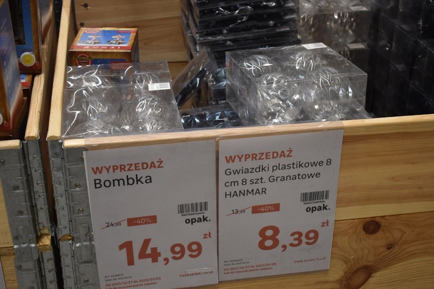 Noworoczne wyprzedaże w legnickich i lubińskich supermarketach budowlanych