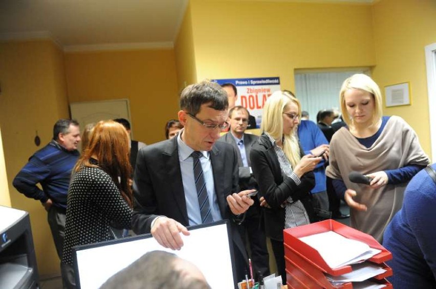 Krzysztof Ostrowski nie będzie prezydentem. Relacja z wieczoru wyborczego [FOTO]