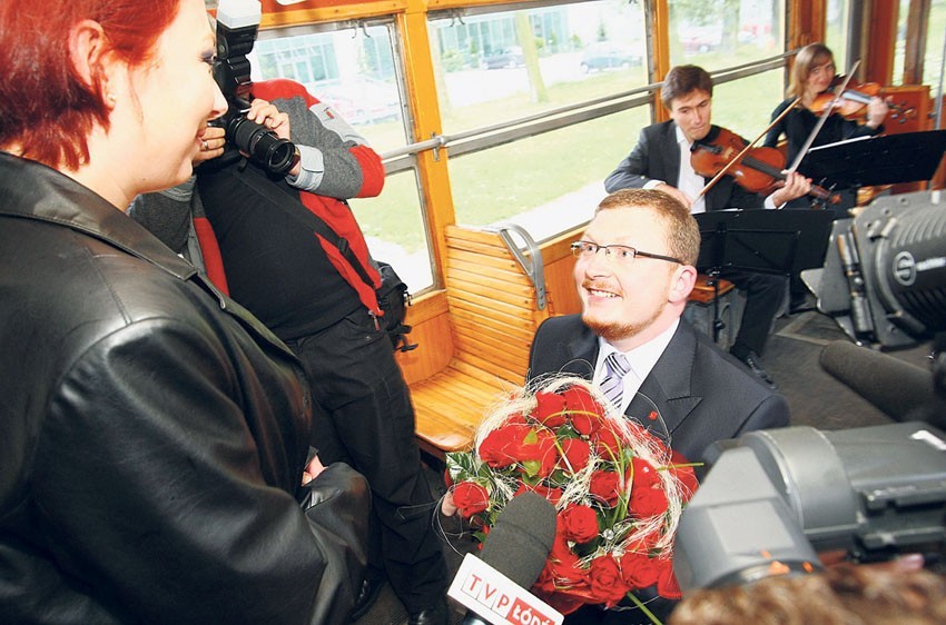 Oświadczyny w... tramwaju - niezwykły pomysł zakochanego łodzianina