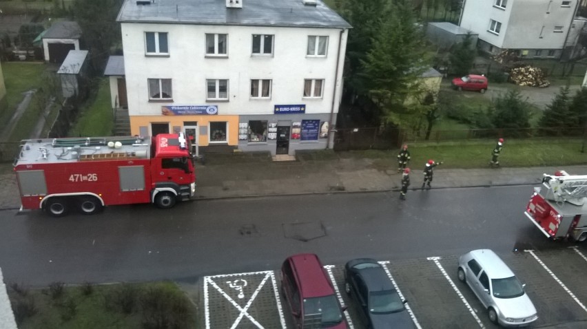 Akcja straży pożarnej w Lęborku przy ul. Słowackiego. Okazało się, że to fałszywy alarm [FOTO,WIDEO]