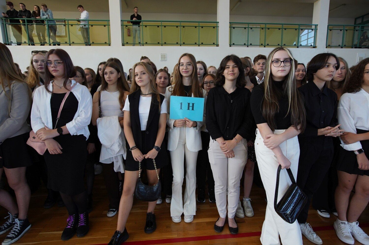 Młodzież z VI Liceum Ogólnokształcącego imienia Juliusza Słowackiego w