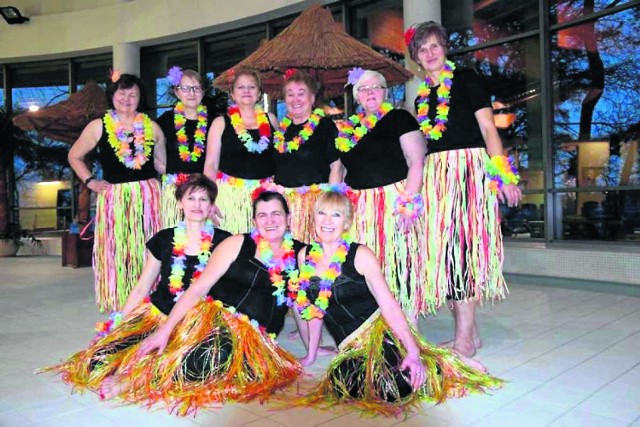 Seniorzy właśnie rozpoczęli nowy rok akademicki. Wśród zajęć dla nich
jest m.in. taniec hula