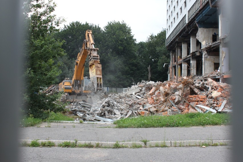 Hotel Diament w Jastrzębiu jest wyburzany