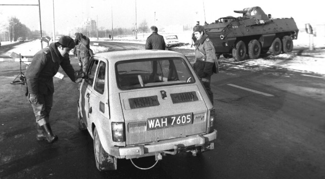 Stan wojenny wprowadzono na terenie całego kraju 13 grudnia 1981 roku