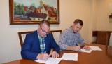 Podpisano umowę na ostatni etap remontu Przedszkola Samorządowego w Sulmierzycach