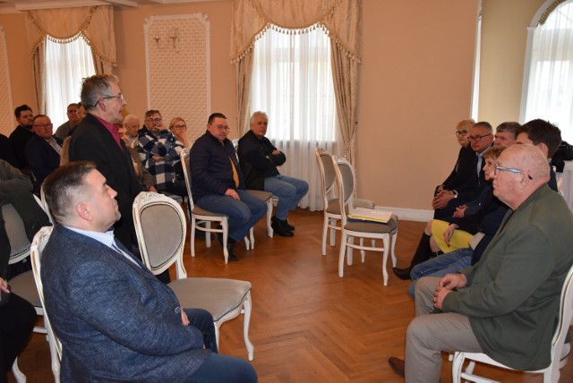 W poniedziałek 3 kwietnia w Dworze Fijewo w Golubiu-Dobrzyniu Platforma Obywatelska zorganizowała otwarte spotkanie dla mieszkańców