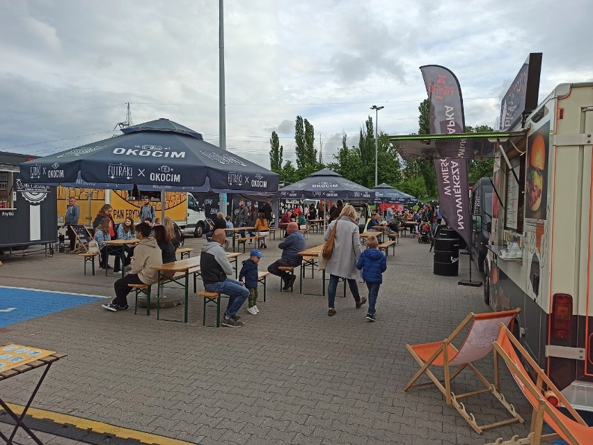 Zlot Food Trucków przyciągnął sporo miłośników street foodu