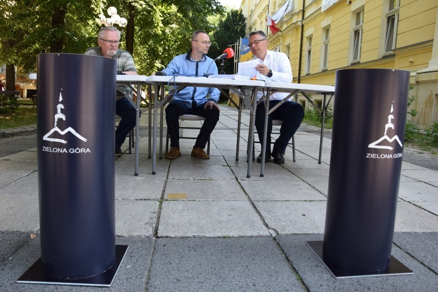 Od lewej: Andrzej Brachmański, Robert Rewak, Janusz Kubicki...