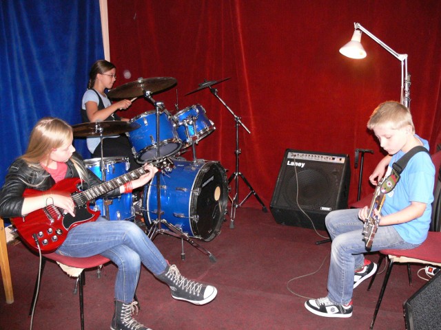 Zajęcia muzyczne w WDK cieszą się dużym zainteresowaniem dzieci i młodzieży
