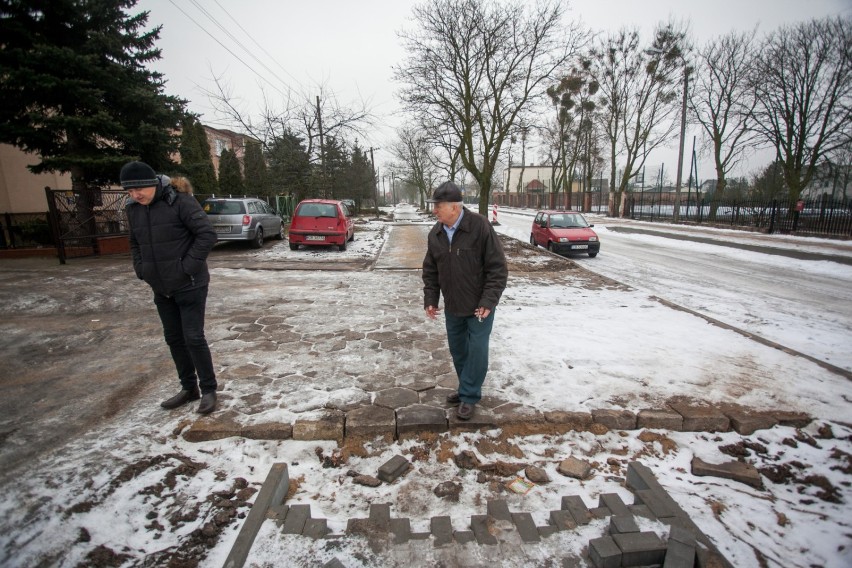 Mieszkańcy ulicy Saperów są już na skraju wytrzymałości.