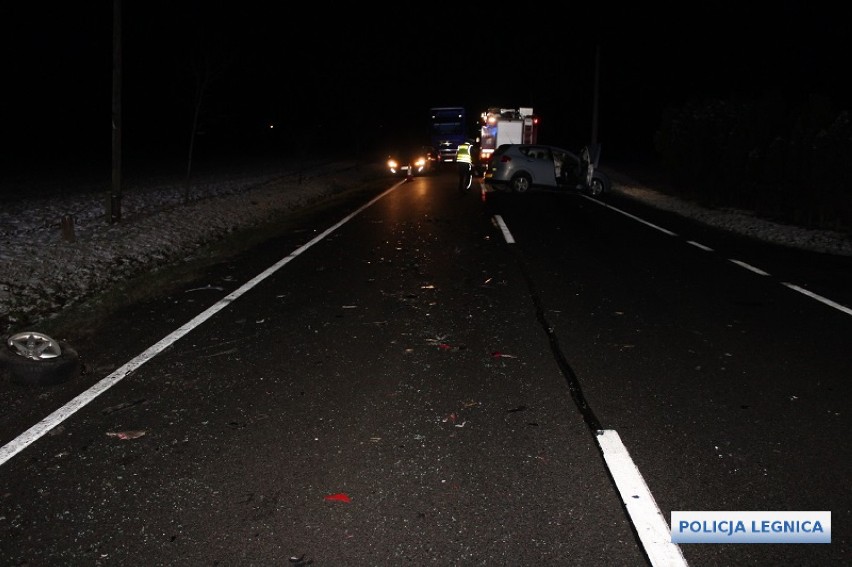 Wypadek na DK 94 między Chojnowem a Okmianami na Dolnym Śląsku. Pijany kierowca zbiegł, nie udzielając pomocy poszkodowanym?