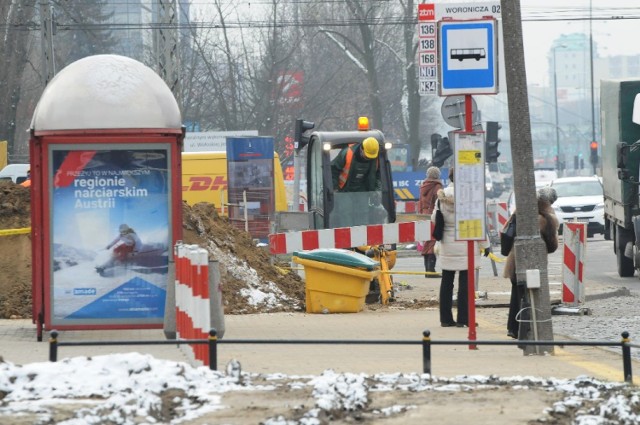 Remont Wołoskiej powinien zakończyć się w lutym 2016 r.