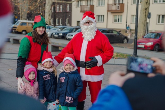 Mikołaj na miejskim rynku w Siemianowicach Śląskich