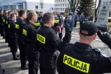 Nabór do policji w Płocku - kandydaci na mundurowych poszukiwani. Wolne miejsca w jednostkach miejskich i powiatowych 