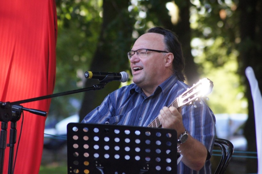 Koncert i wspólne śpiewanie pieśni powstańczych w Radomsku