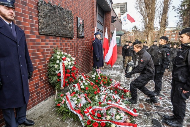 W Gdańsku obchodzono 41 rocznicę wprowadzenia stanu wojennego w Polsce