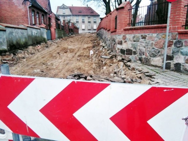 Prace drogowe na ul. Sądowej i Farnej powierzono firmie z Nakła