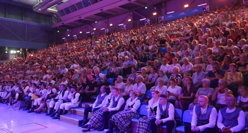 Fantastyczny koncert galowy "Rzeszów Forever" zakończył XIX Światowy Festiwal Polonijnych Zespołów Folklorystycznych [ZDJĘCIA, WIDEO]