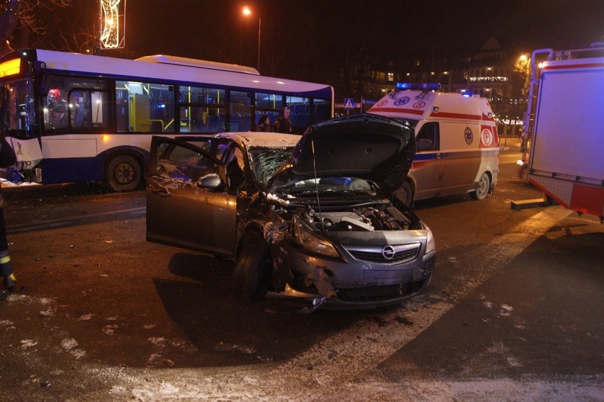 W Zakopanem wypadek miał miejski autobus [GALERIA ZDJĘĆ]